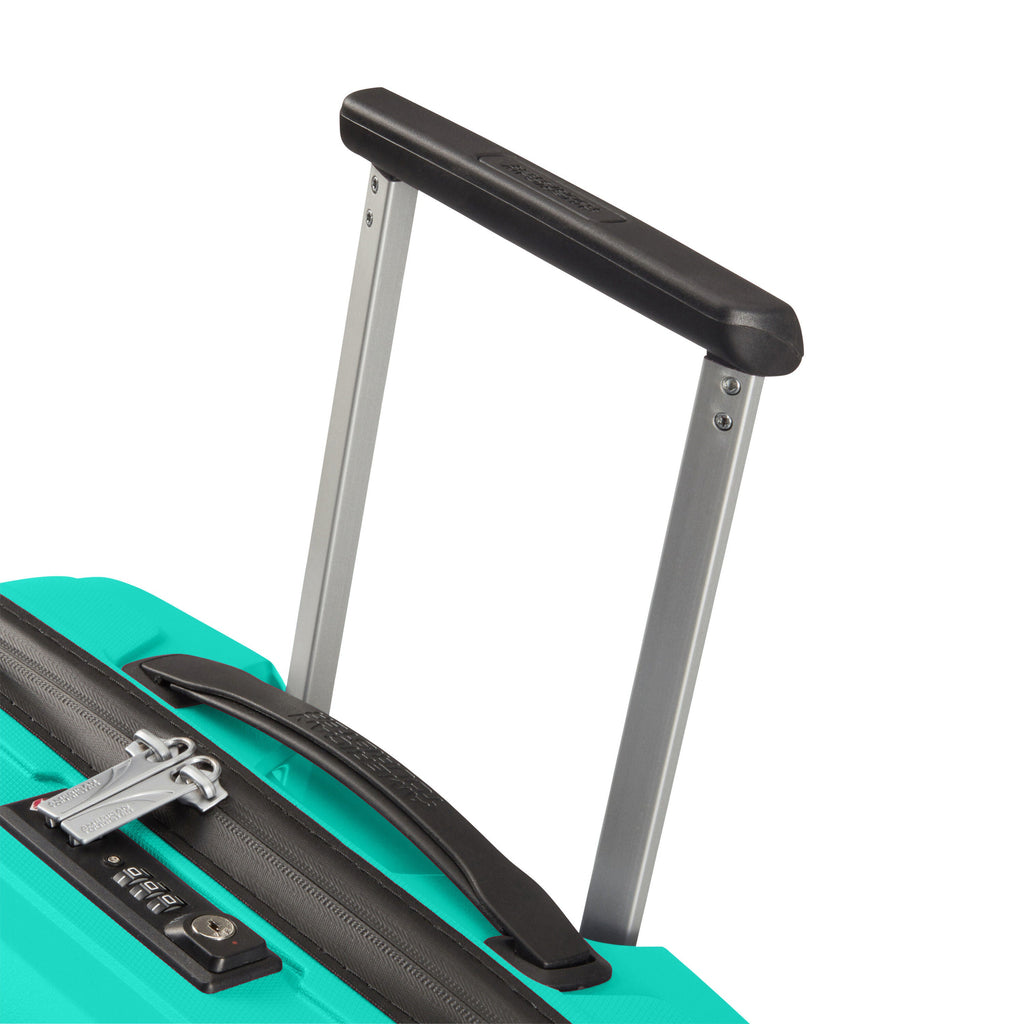 American Tourister Airconic 3 Piece Set in the color Aqua Green.