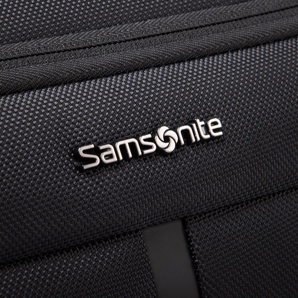 Samsonite Xenon 4.0 Crossbody in the color Black.