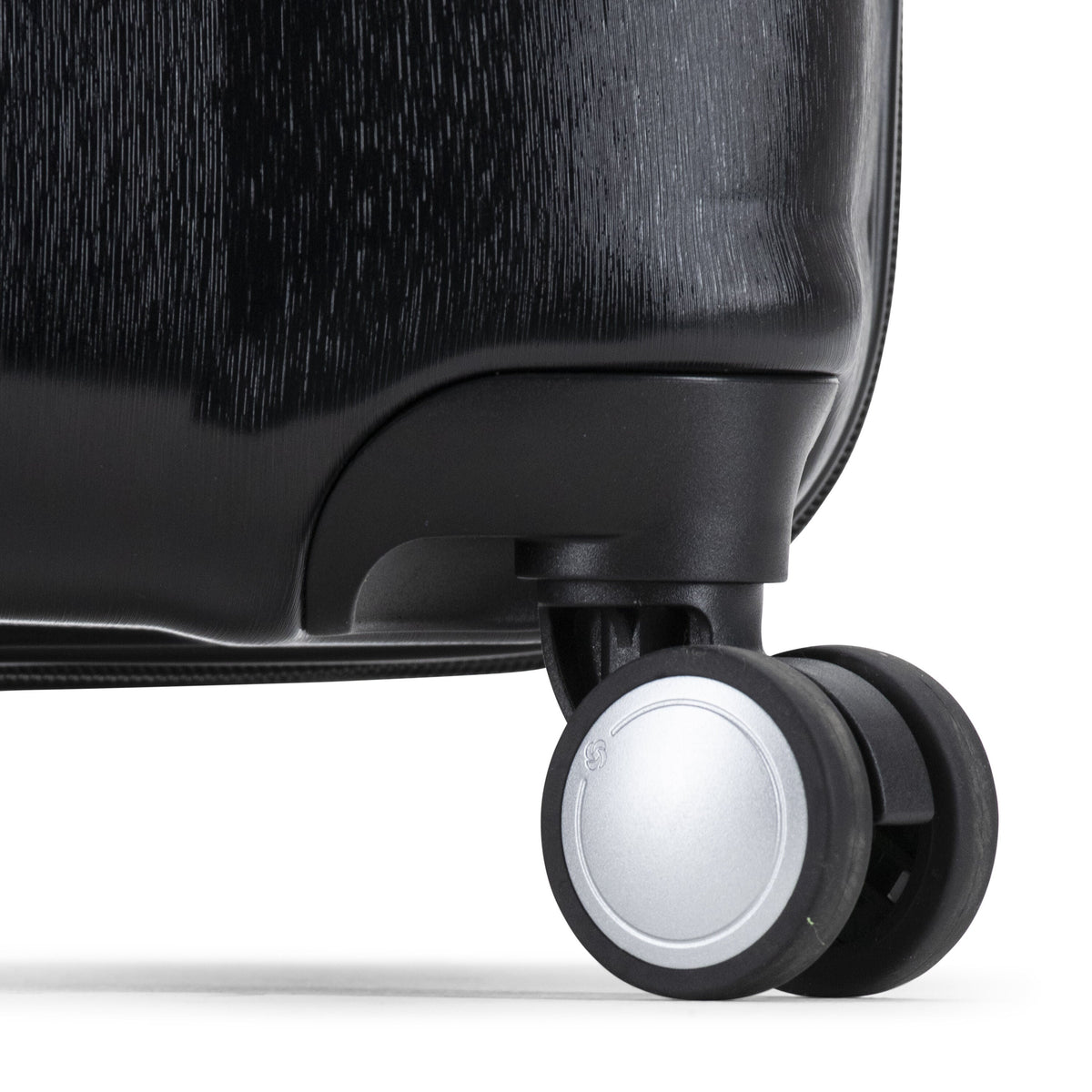 Samsonite Ziplite 6 Spinner Carry-On™ in the color Black.