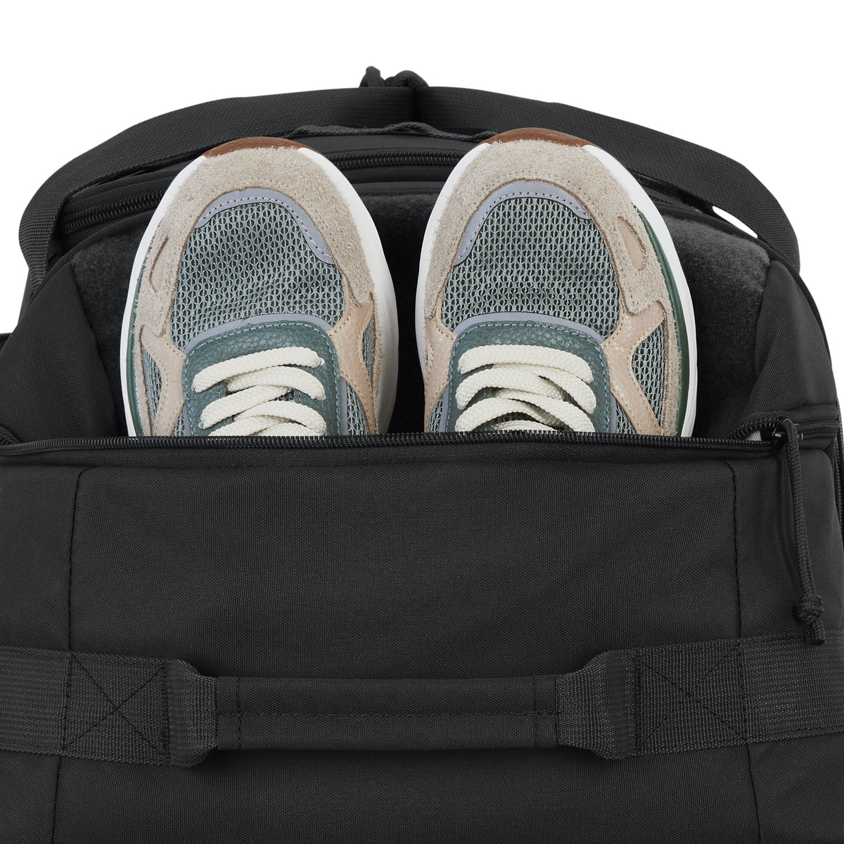 High Sierra Pathsetter 22" Wheeled Duffle in the color Black.