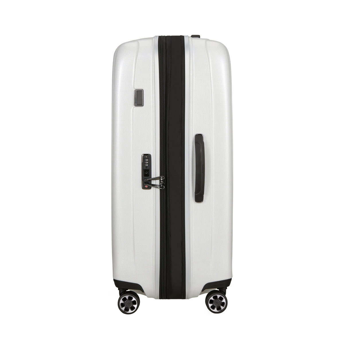 Samsonite Nexis Spinner Large (28) in the color Cotton White.