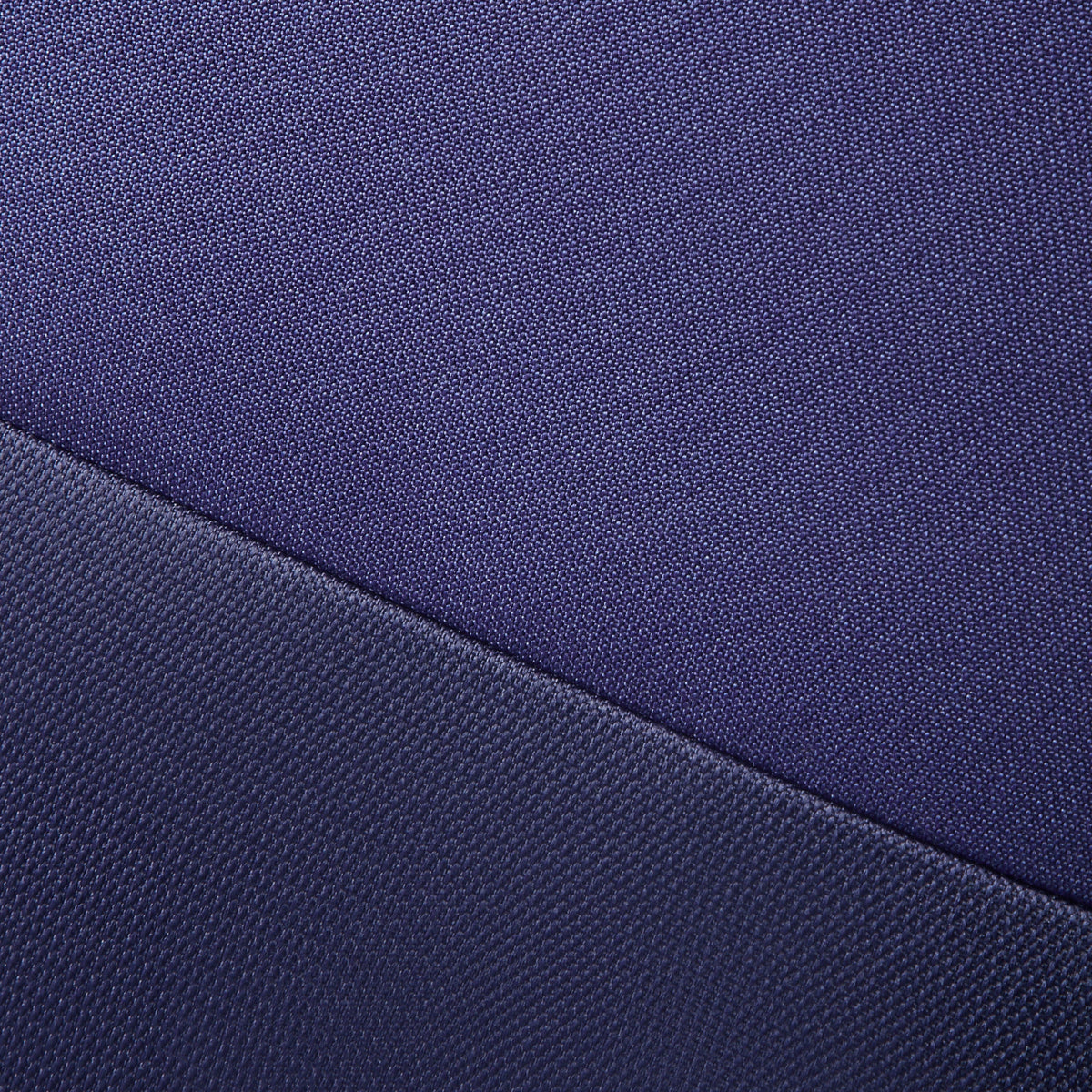 Samsonite Base Boost Spinner Large in the color Blue.