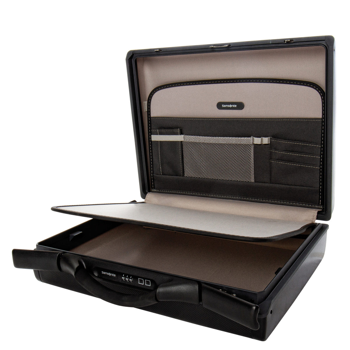 Samsonite Focus III 6" Attaché in the color Black.