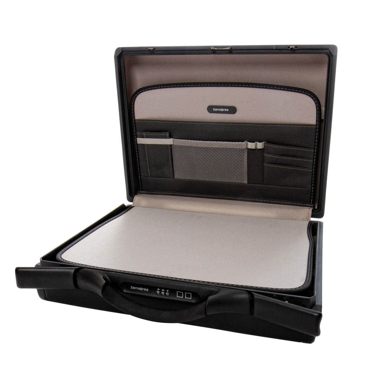 Samsonite Focus III 6" Attaché in the color Black.
